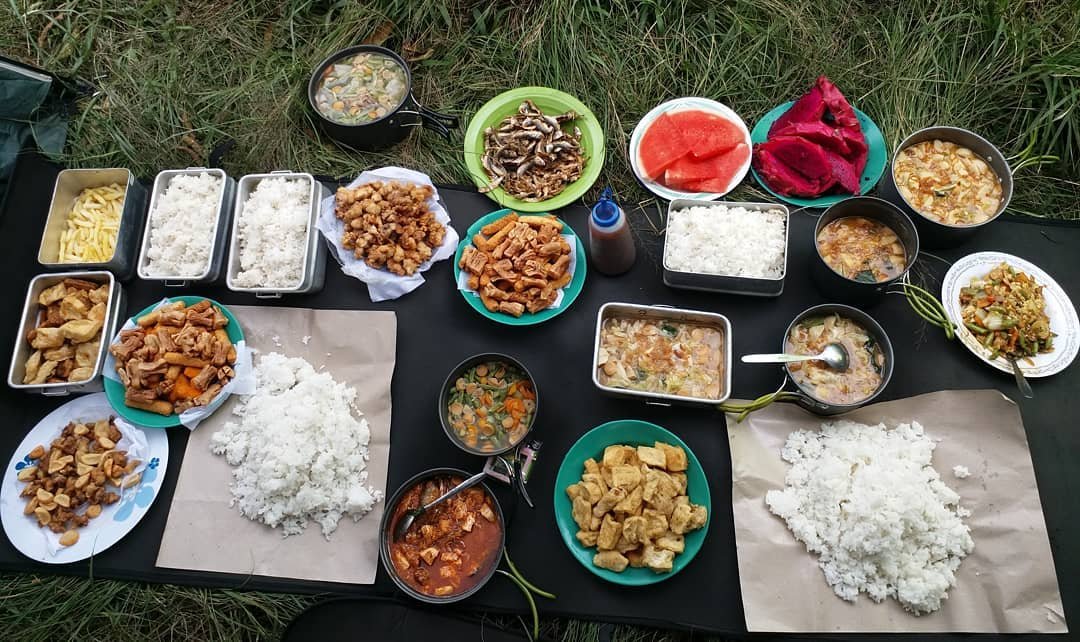 makanan naik gunung yang sehat